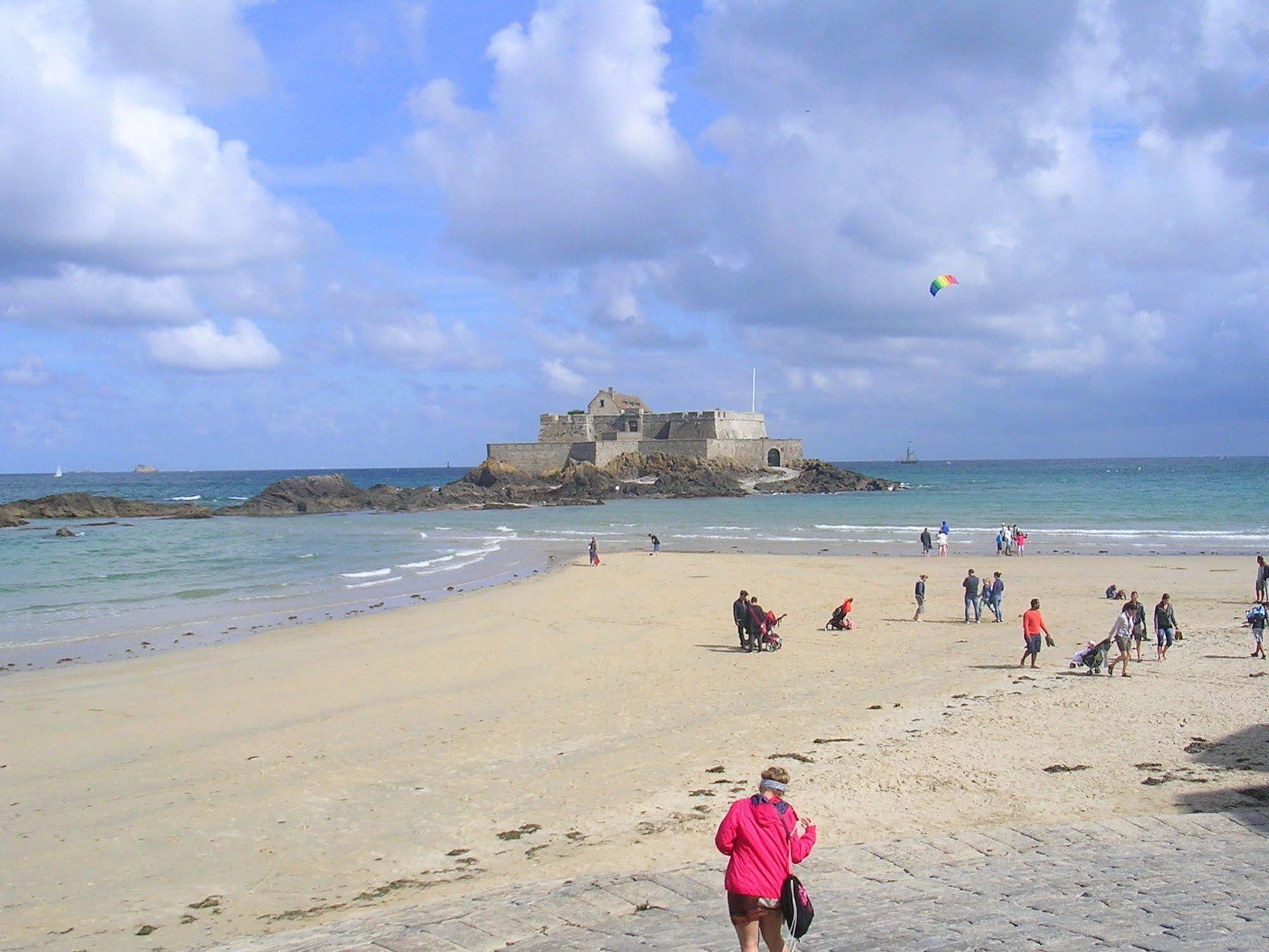 Residence La Hoguette Saint-Malo Buitenkant foto