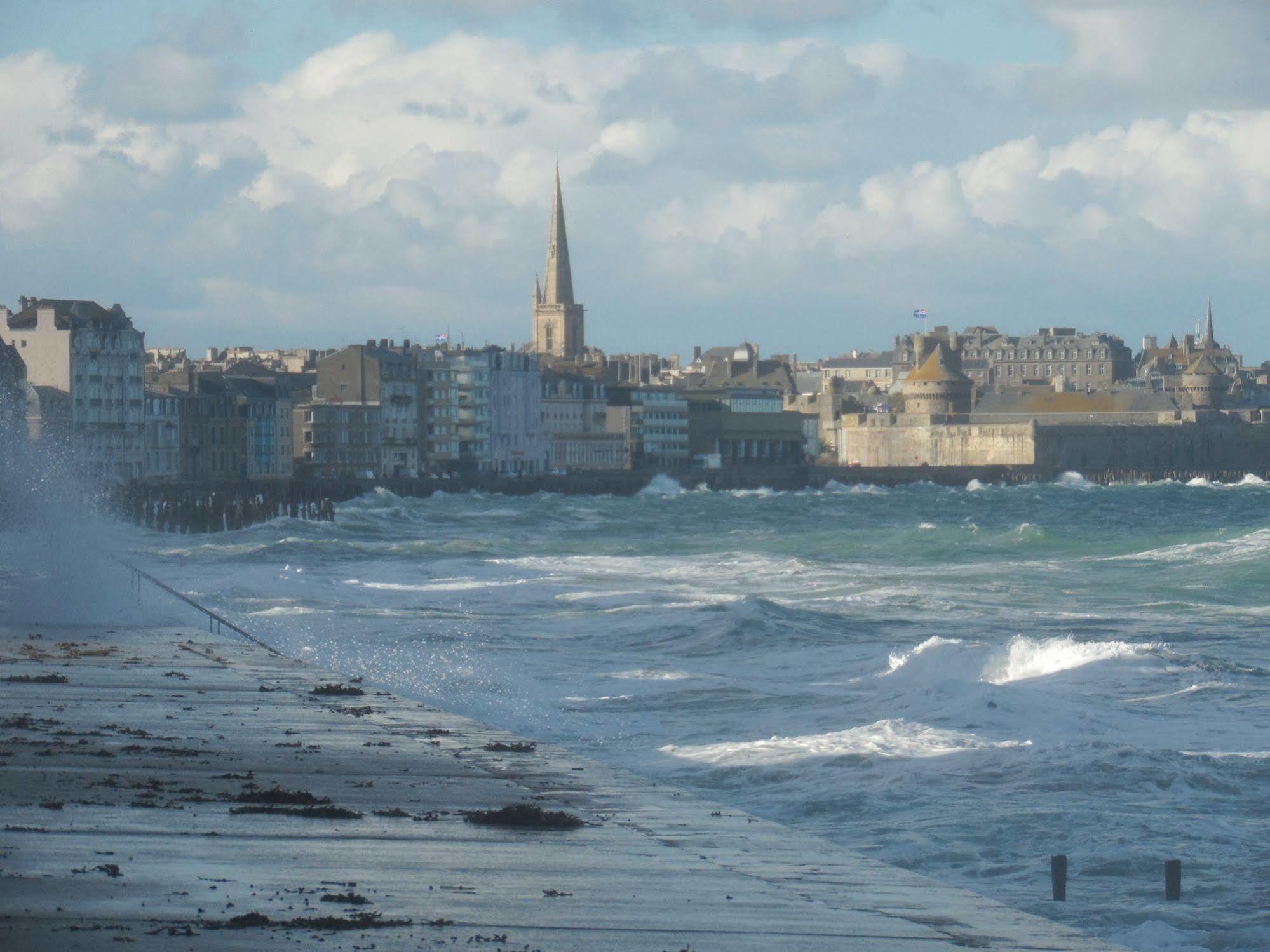 Residence La Hoguette Saint-Malo Buitenkant foto